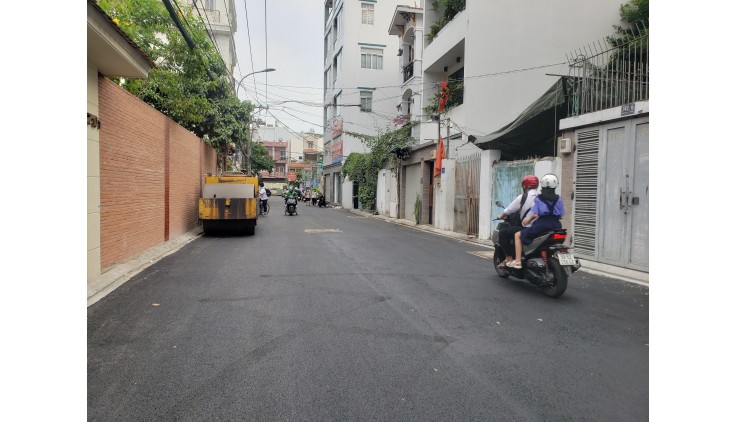 Bán Nhà Hẻm  Xe Hơi 742 Đường Nguyễn Kiệm Phường 4 Quận Phú Nhuận